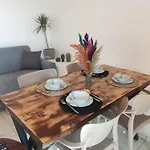 Ay Апартаменти